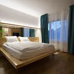 Garden House Apartment