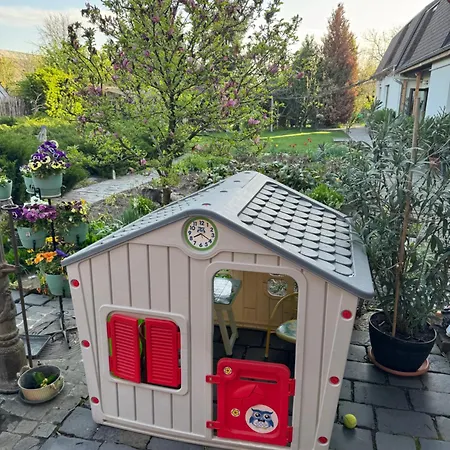 Garden House Apartman *